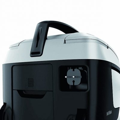 Aspirador con bolsa - NILFISK 128390130, 650 W, Potencia de succión 270 W, Depósito 3,6 l, Plata y negro